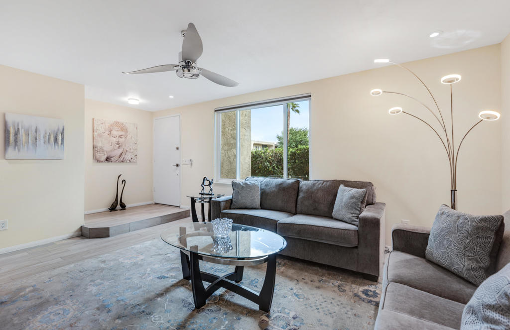 2274 N Indian Canyon Drive C Property Photo 5