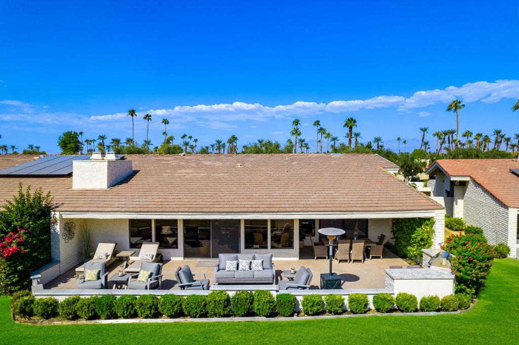 75593 Desert Horizons Drive Property Photo 4