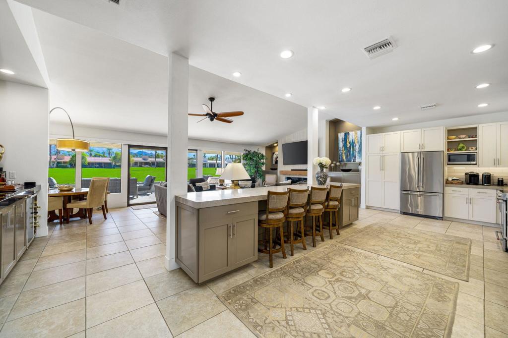 75593 Desert Horizons Drive Property Photo 10
