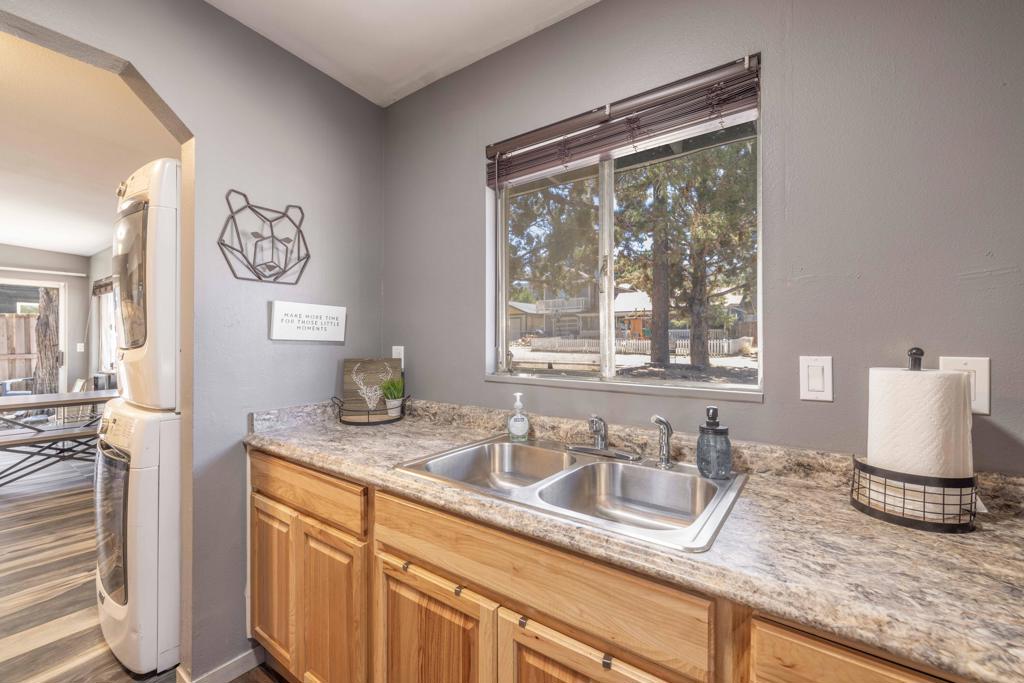 2155 6th Lane Property Photo 15