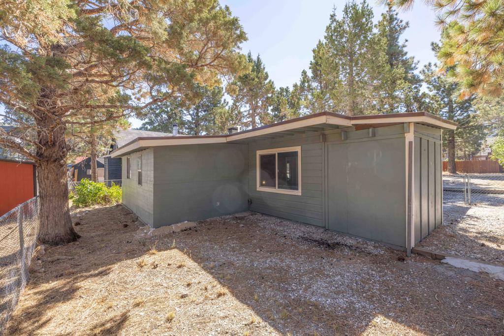 2155 6th Lane Property Photo 21