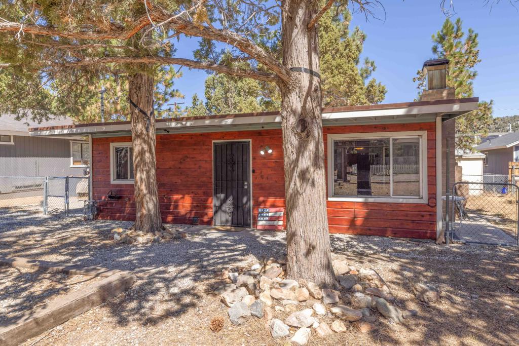 2155 6th Lane Property Photo 22