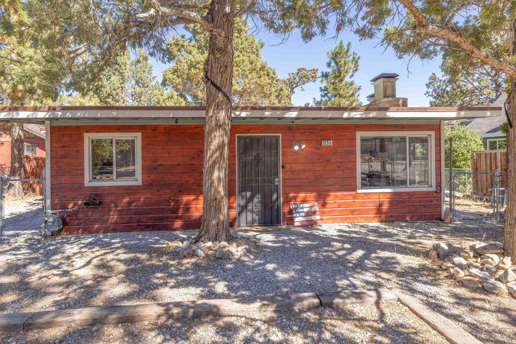 2155 6th Lane Property Photo 23
