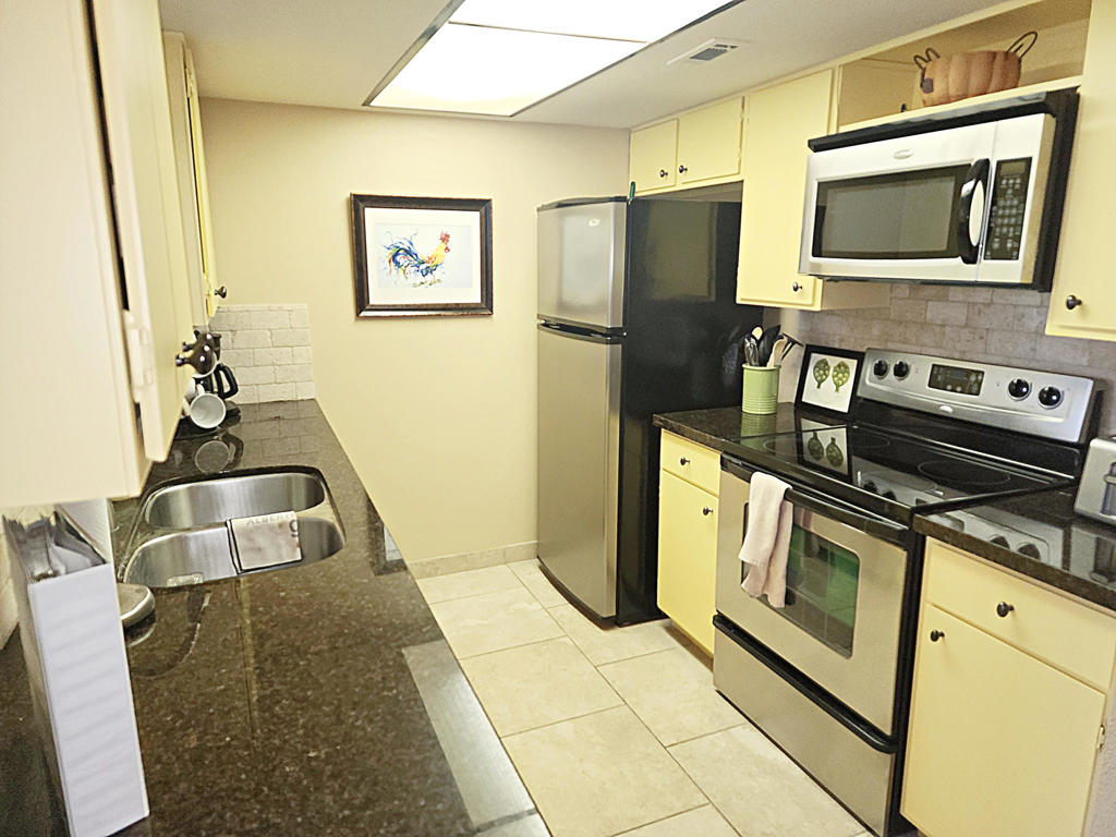 5225 E Waverly Drive 66 Property Photo 4
