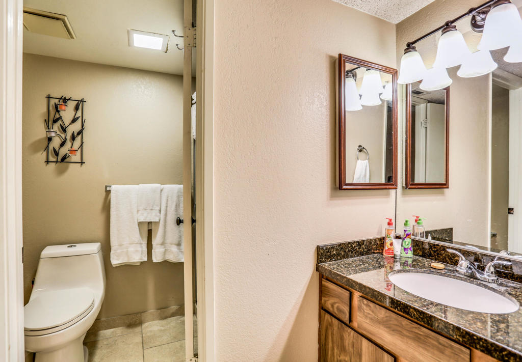 5225 E Waverly Drive 66 Property Photo 6