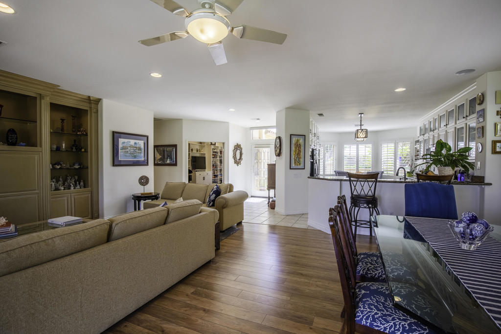 37905 Pineknoll Avenue Property Photo 14