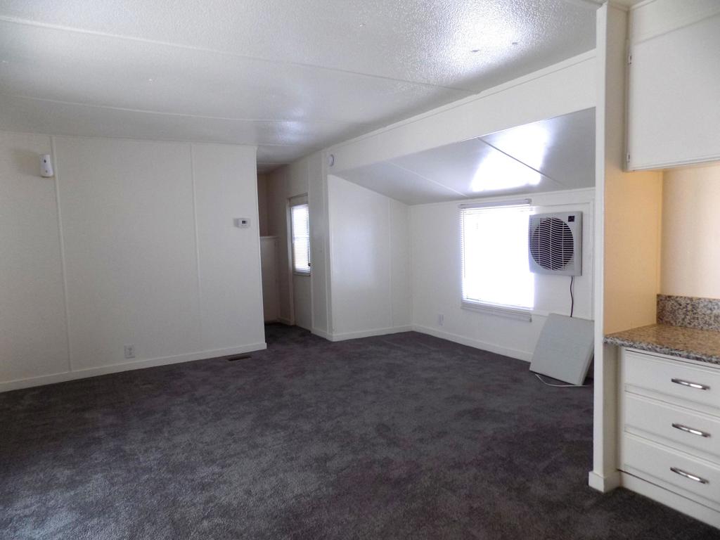 70210 Ca-111 39 Property Photo 6