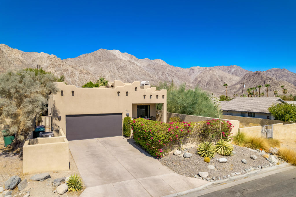 53875 Avenida Rubio Property Photo 2