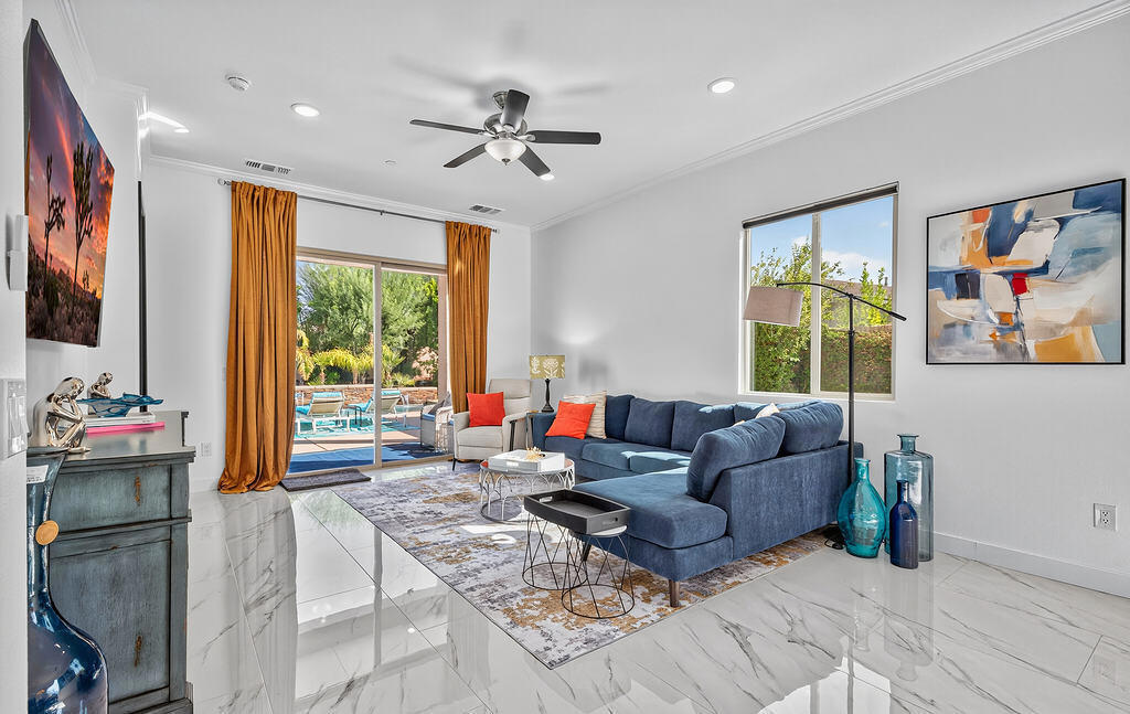 39205 Calle Popoca Property Photo 7