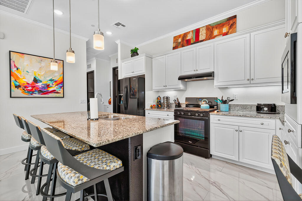 39205 Calle Popoca Property Photo 11