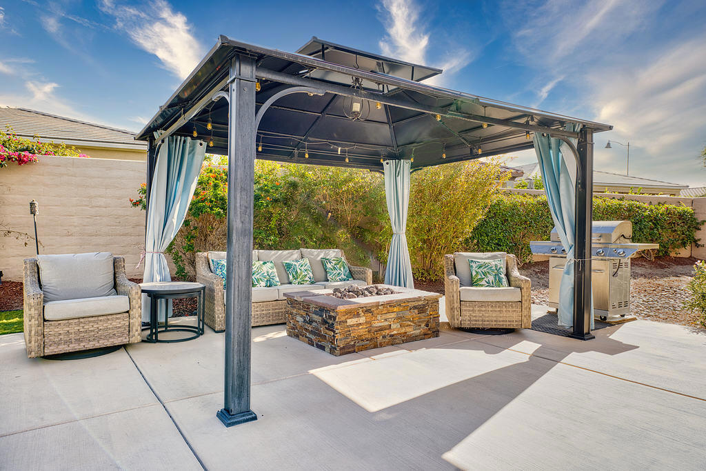 39205 Calle Popoca Property Photo 28