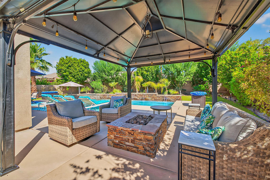 39205 Calle Popoca Property Photo 30