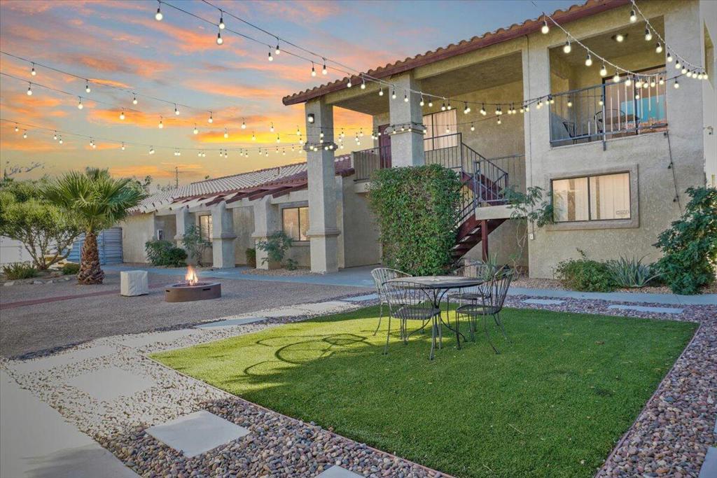 68065 Cll Bolsa Property Photo 2