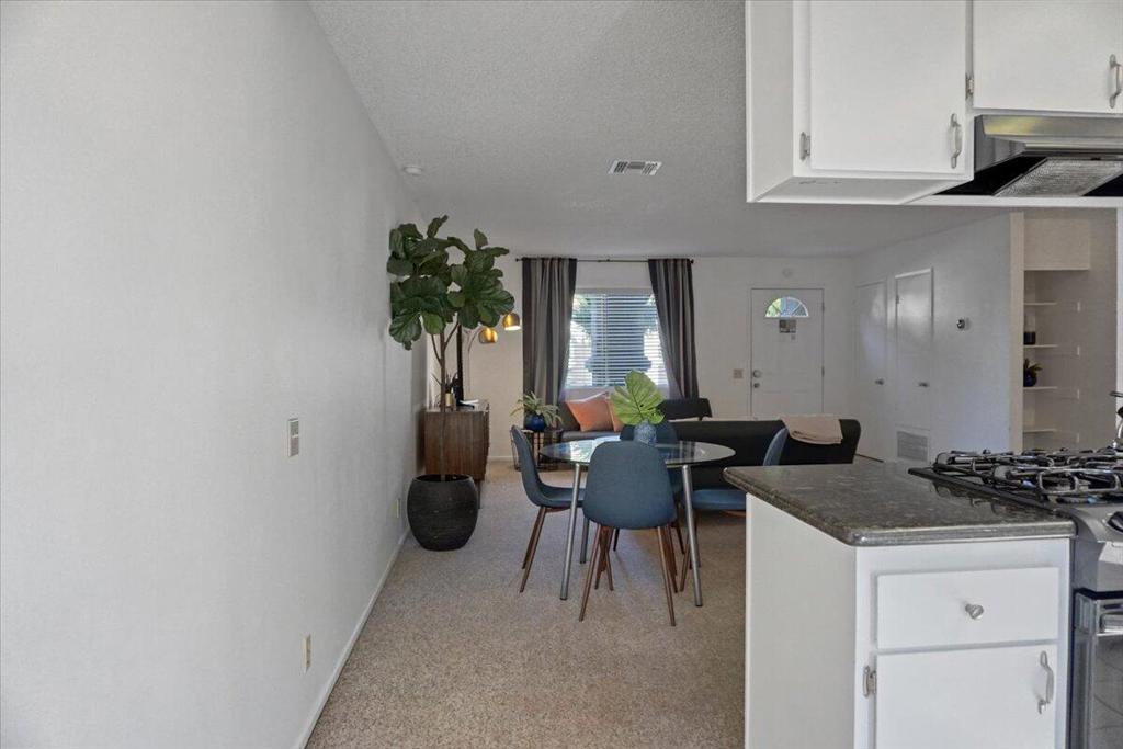 68065 Cll Bolsa Property Photo 7
