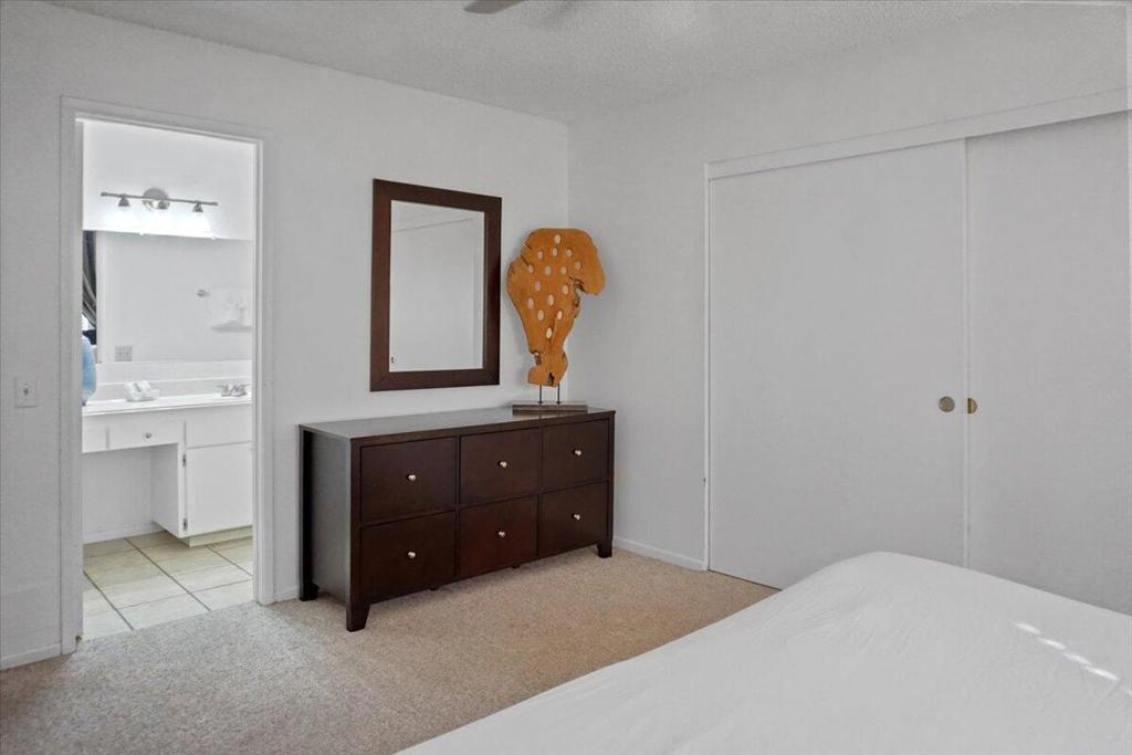 68065 Cll Bolsa Property Photo 10