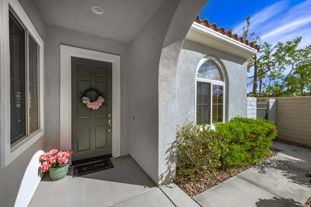 81406 Avenida Sombra Property Photo 3