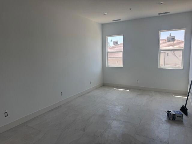 4195 Evergreen Lane Property Photo 13