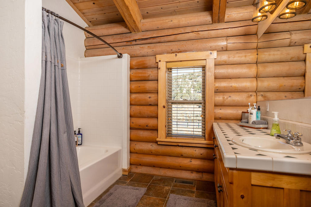 2300 Erwin Ranch Road Property Photo 38