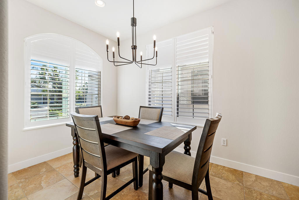 40201 Calle Santa Claudia Property Photo 5