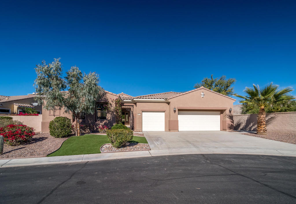 81474 Corte Pipilla Property Photo 1