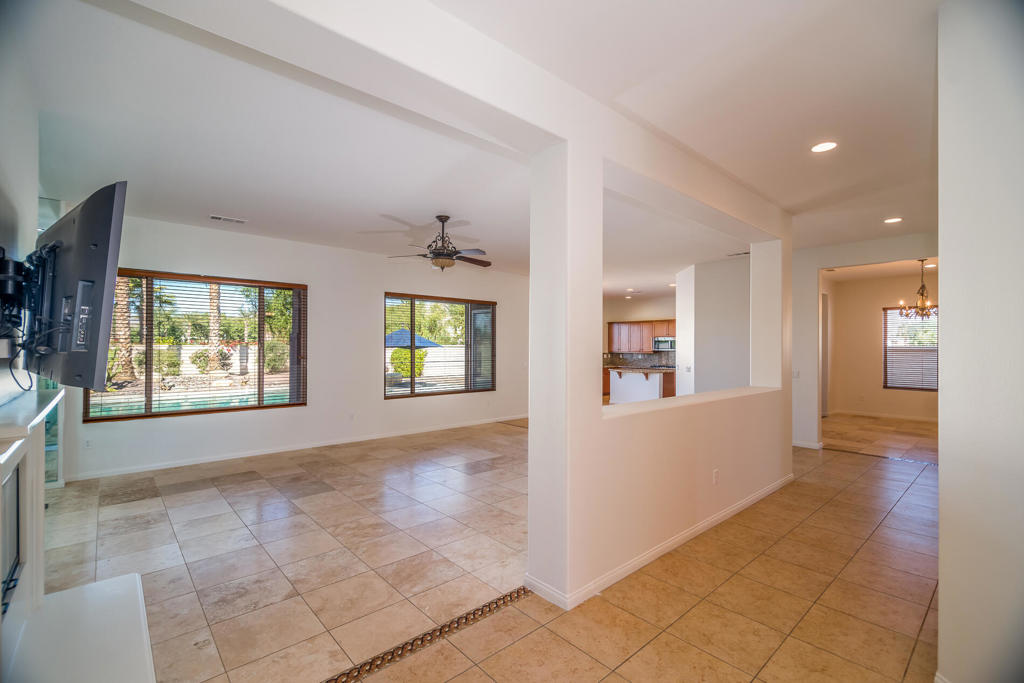 81474 Corte Pipilla Property Photo 13