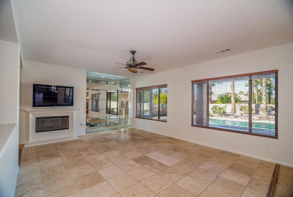 81474 Corte Pipilla Property Photo 15