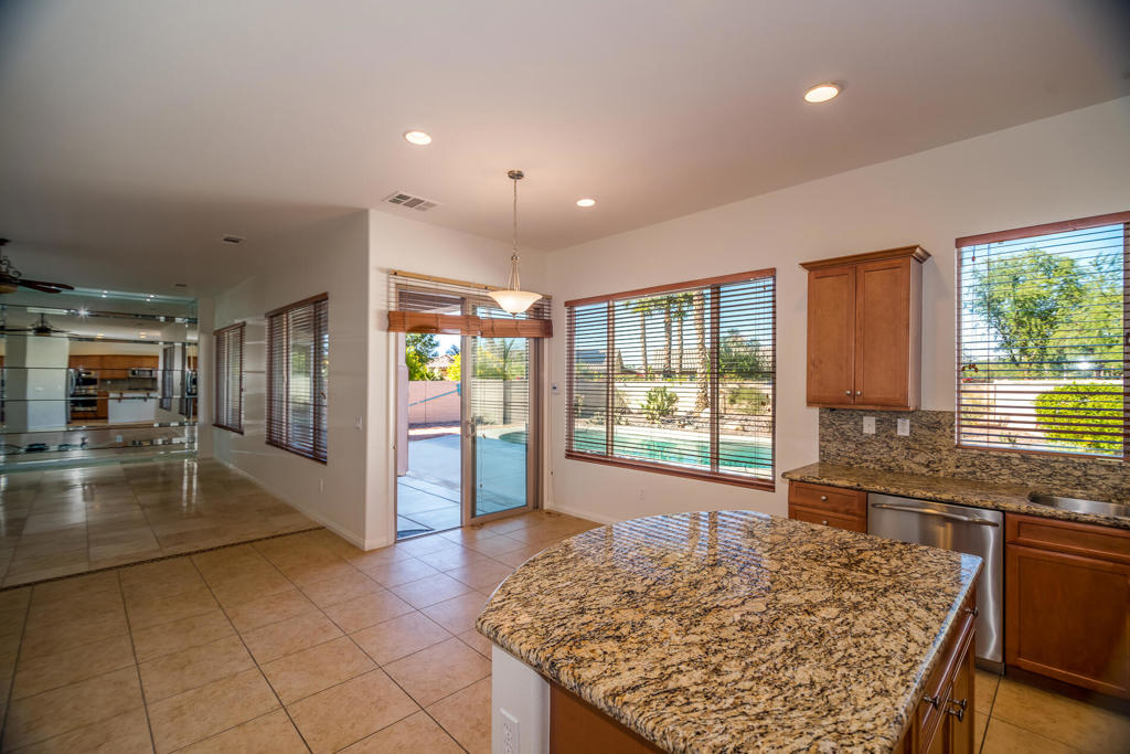 81474 Corte Pipilla Property Photo 23