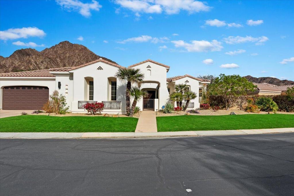 77880 Desert Drive Property Photo 2