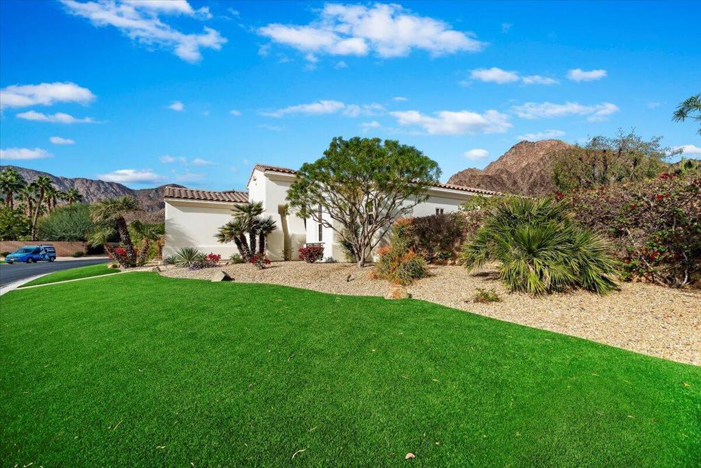 77880 Desert Drive Property Photo 3