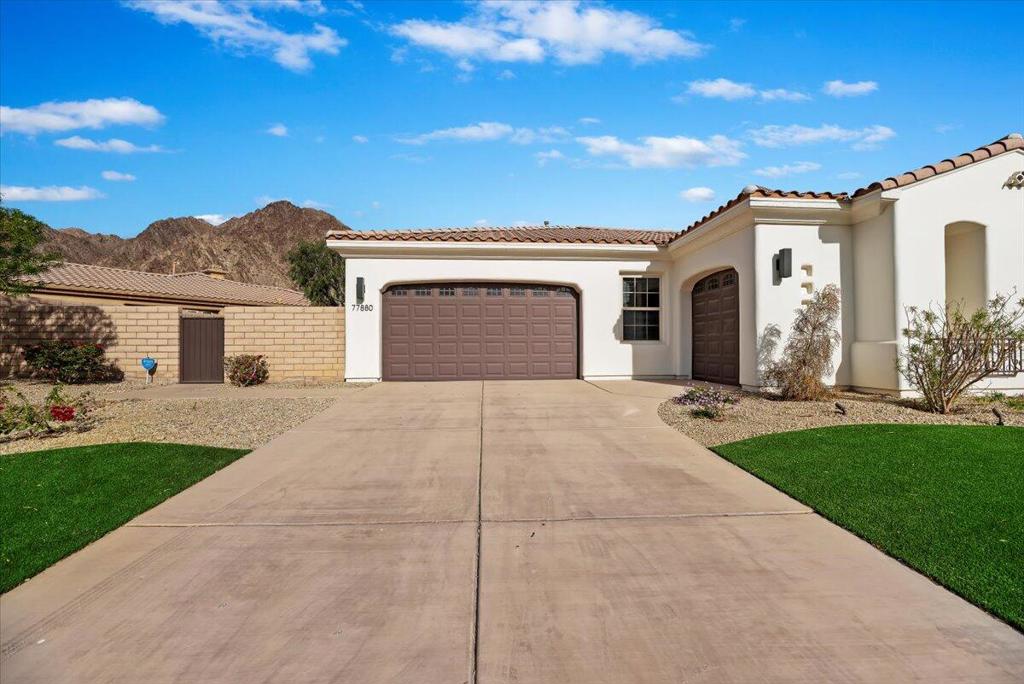77880 Desert Drive Property Photo 7