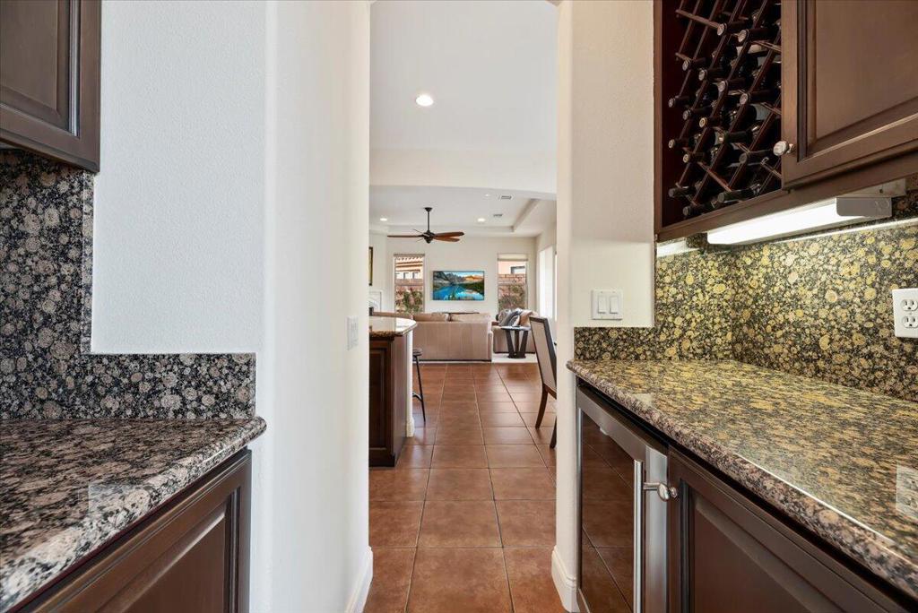 77880 Desert Drive Property Photo 15