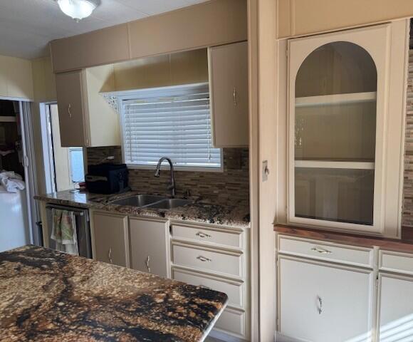 110 Camarillo Street Property Photo 6