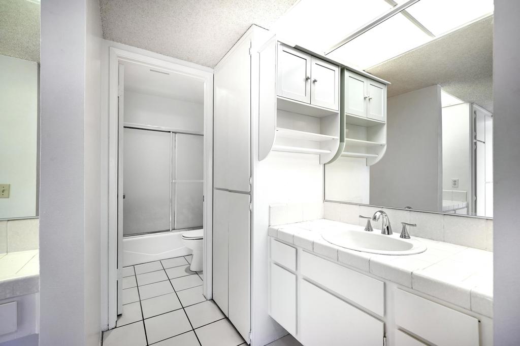 1407 N Sunrise Way 32 Property Photo 10