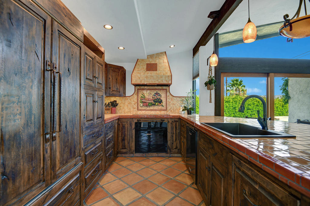 54270 Avenida Alvarado Property Photo 10