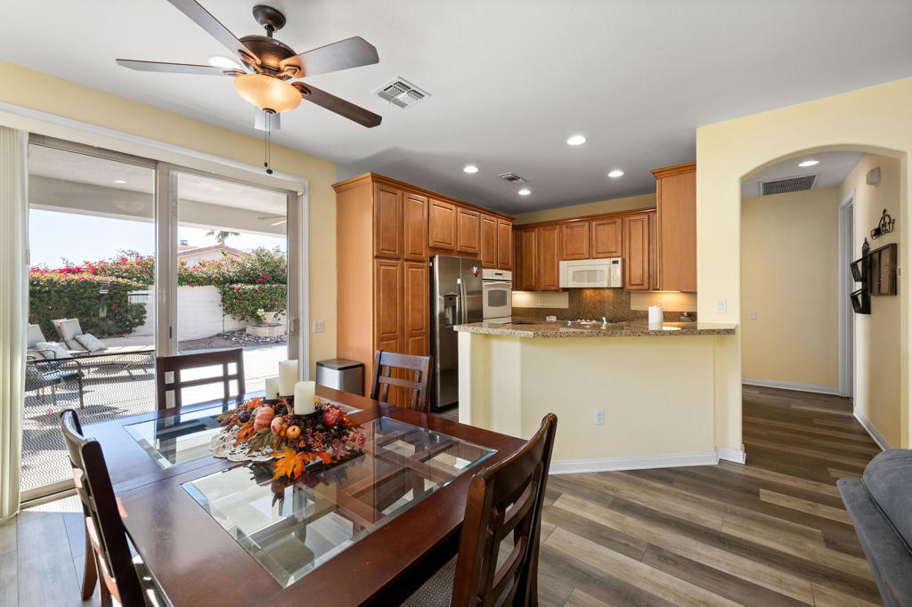 80605 Avenida Camarillo Property Photo 13