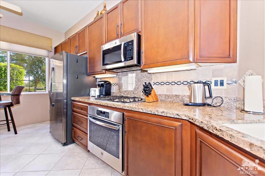 48010 Via Vallarta Property Photo 5