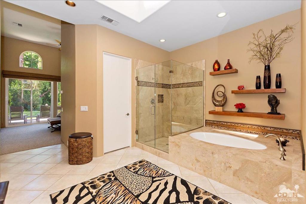 48010 Via Vallarta Property Photo 16