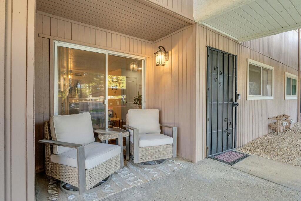 510 N Villa Court 104 Property Photo 4
