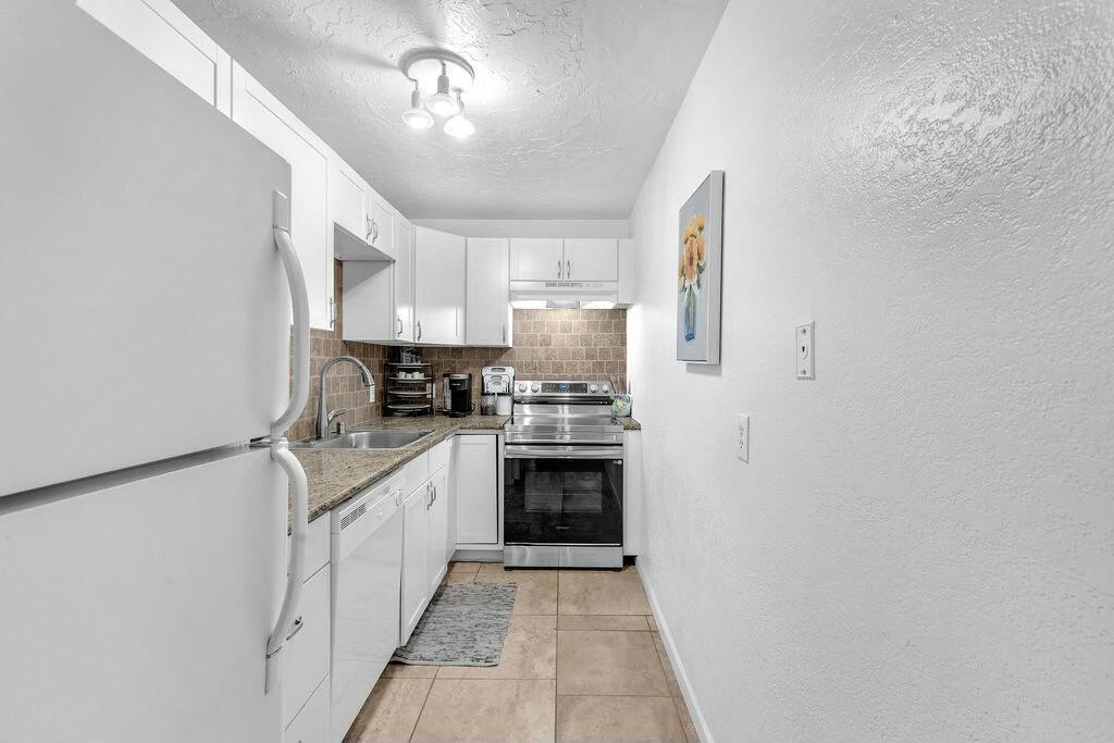 510 N Villa Court 104 Property Photo 14