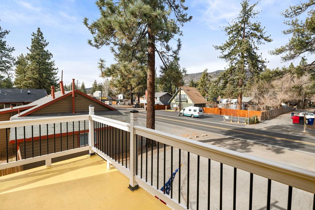 1016 Big Bear Boulevard Property Photo 24
