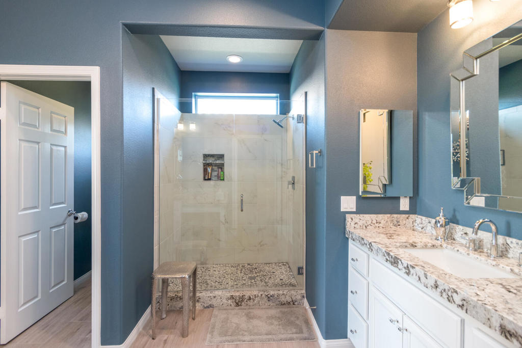 60290 Sweetshade Lane Property Photo 3