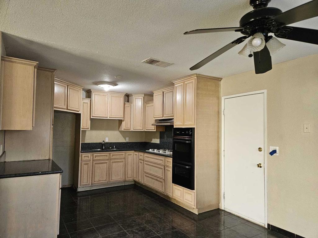 30815 Las Flores Way Property Photo 4