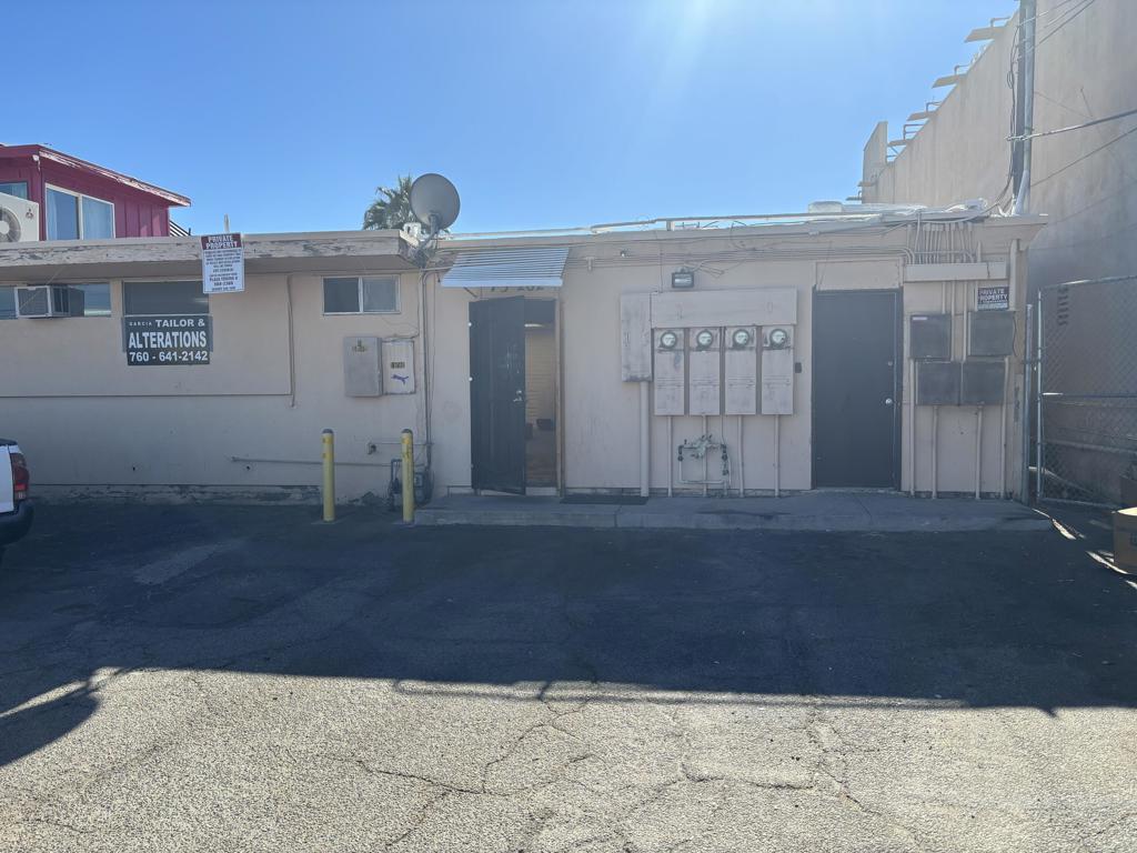73282 Ca-111 Property Photo 8
