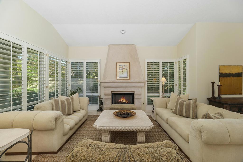 73131 Galleria Court Property Photo 2