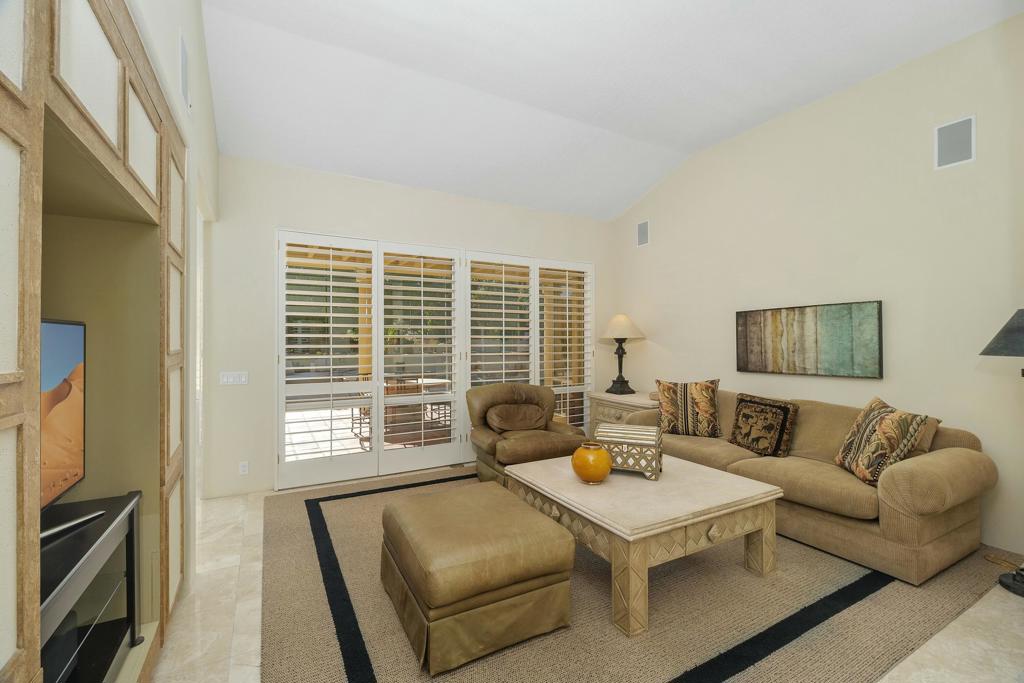 73131 Galleria Court Property Photo 15