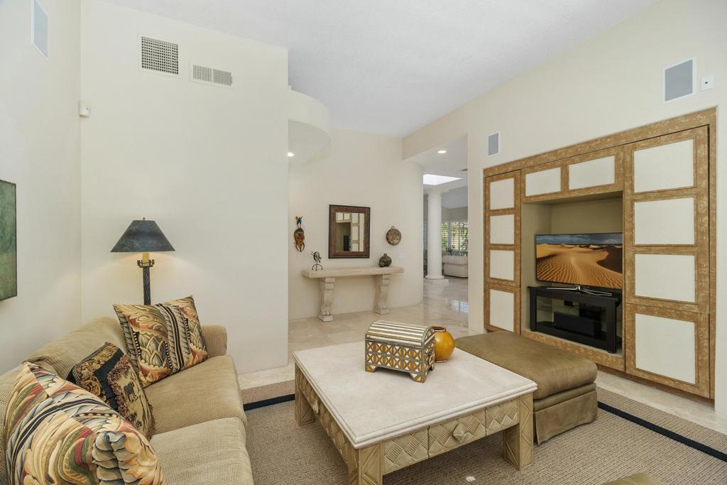 73131 Galleria Court Property Photo 16