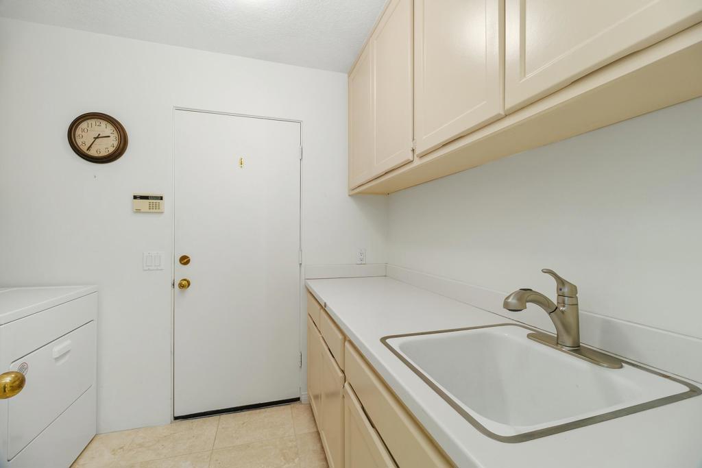 73131 Galleria Court Property Photo 29