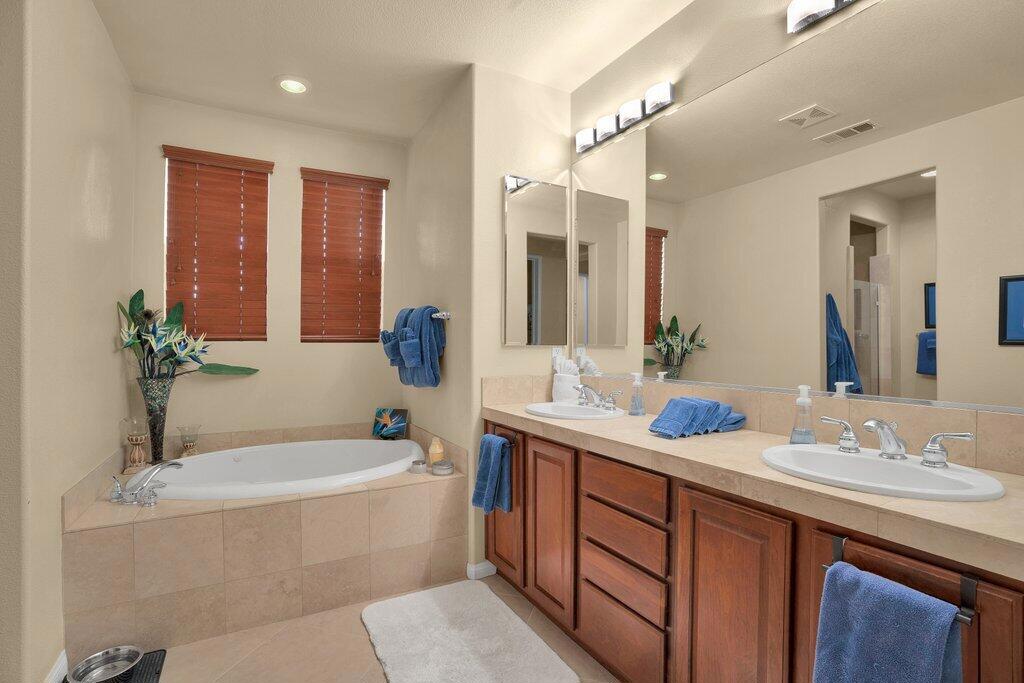 52135 Shining Star Lane Property Photo 18