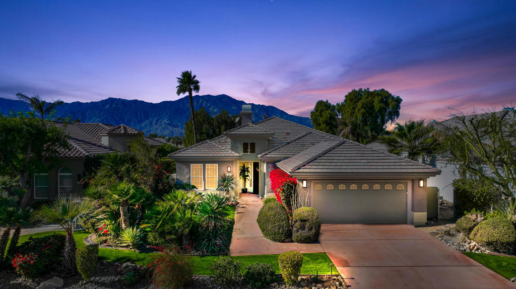 21 Via Bella Property Photo 1