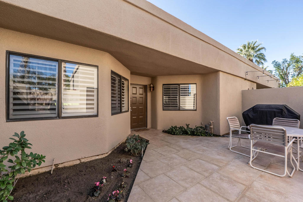 76623 Daffodil Drive Property Photo 2